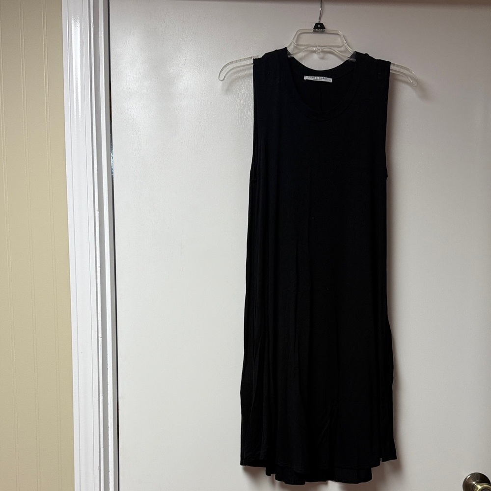 Chris & Carol Black Sleeveless Midi Dress